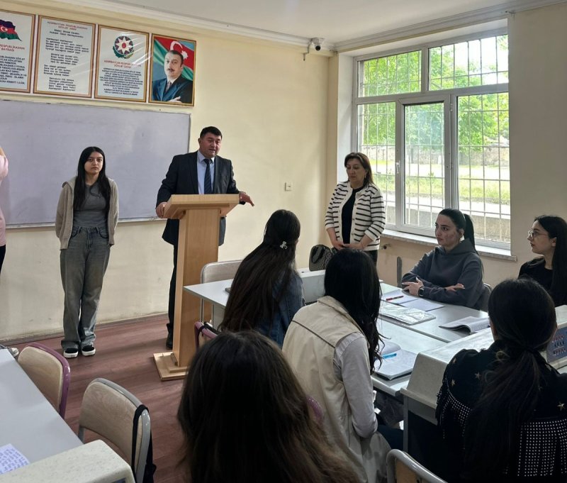 Kollecdə “Bərk məişət tullantılarının sağlam həyat tərzimizdə rolu” adlı nümunəvi dərs keçirilib - Əlavə şəkil 3