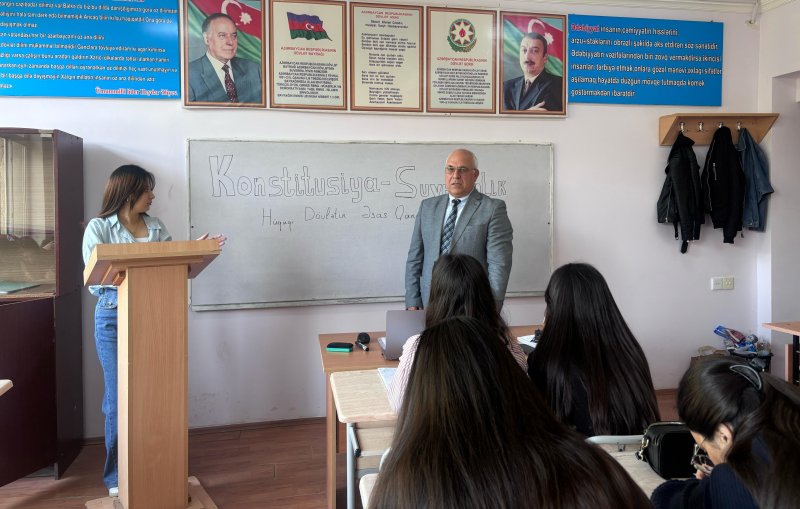 Kollecdə “Hüquqi dövlətin əsas qanunu”mövzusu müzakirə olundu - Əlavə şəkil 1